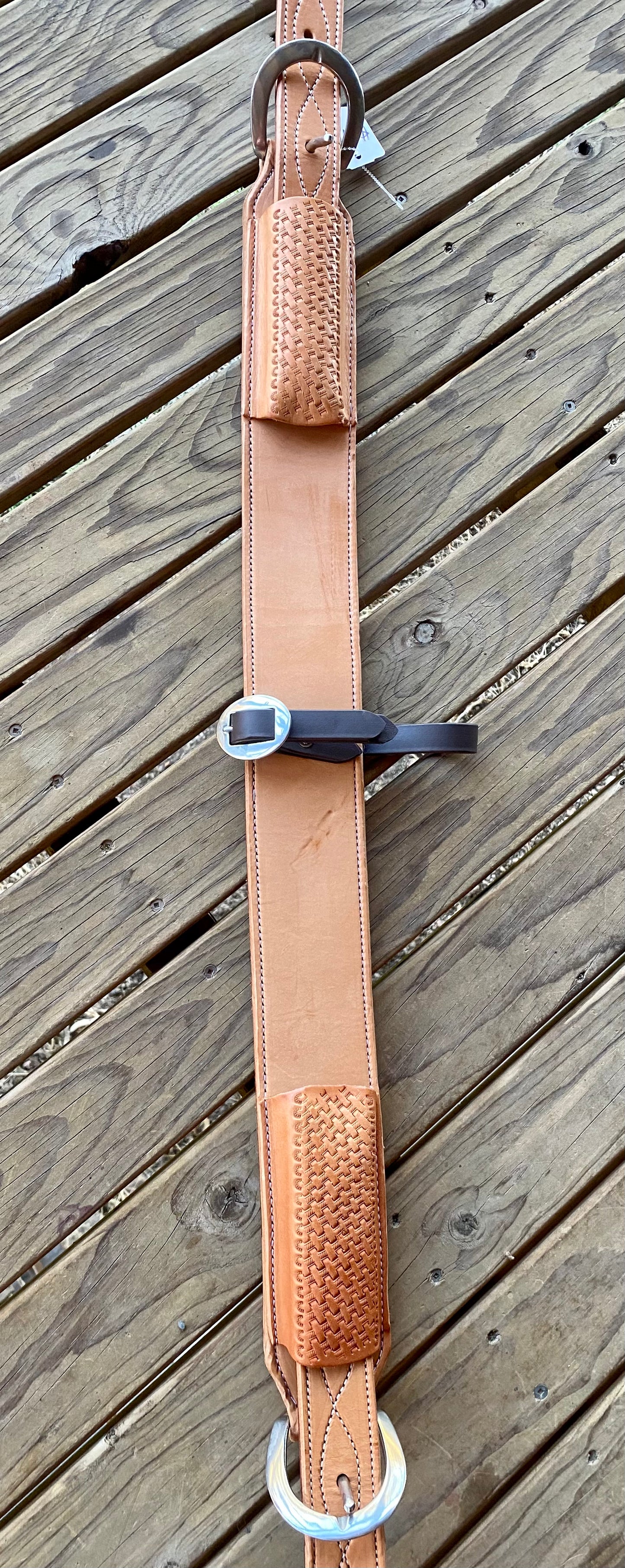 Basket weave rear cinch set up