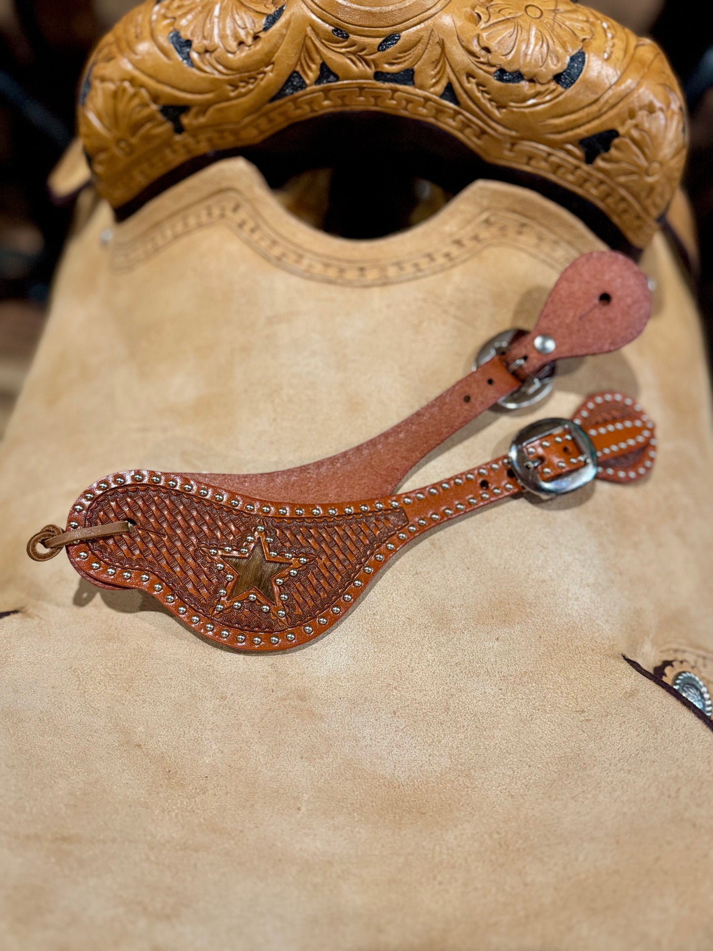 Men’s Spur Straps with Hair on Hide Star