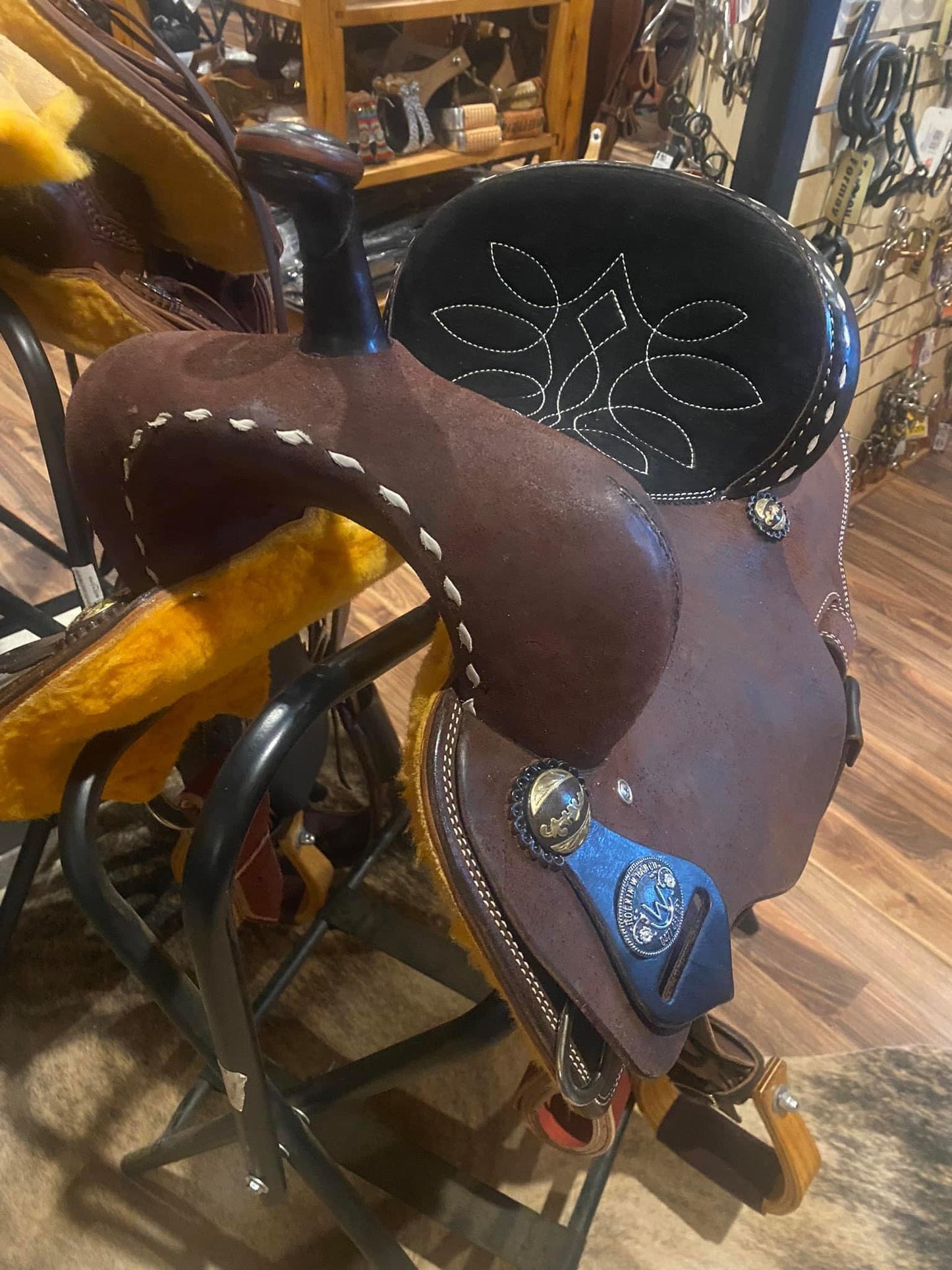 Rockin W Barrel Saddle