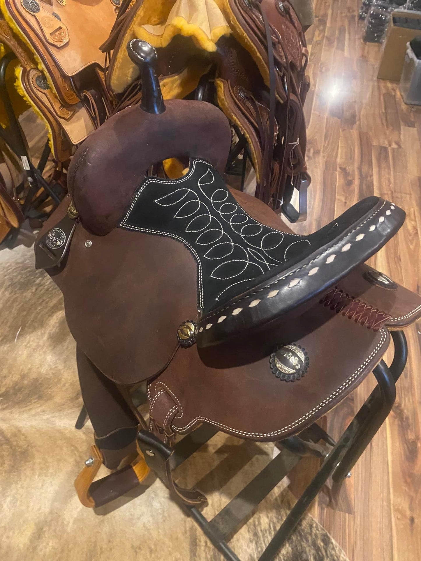 Rockin W Barrel Saddle