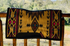 Rockin W Contoured Ranch Pad with Sheepskin lining