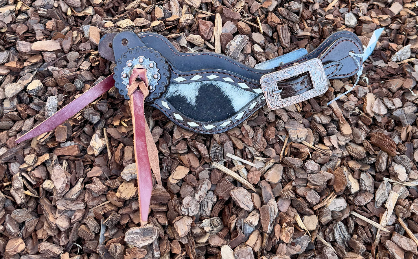 Ladies Spur Straps with hide and tassel