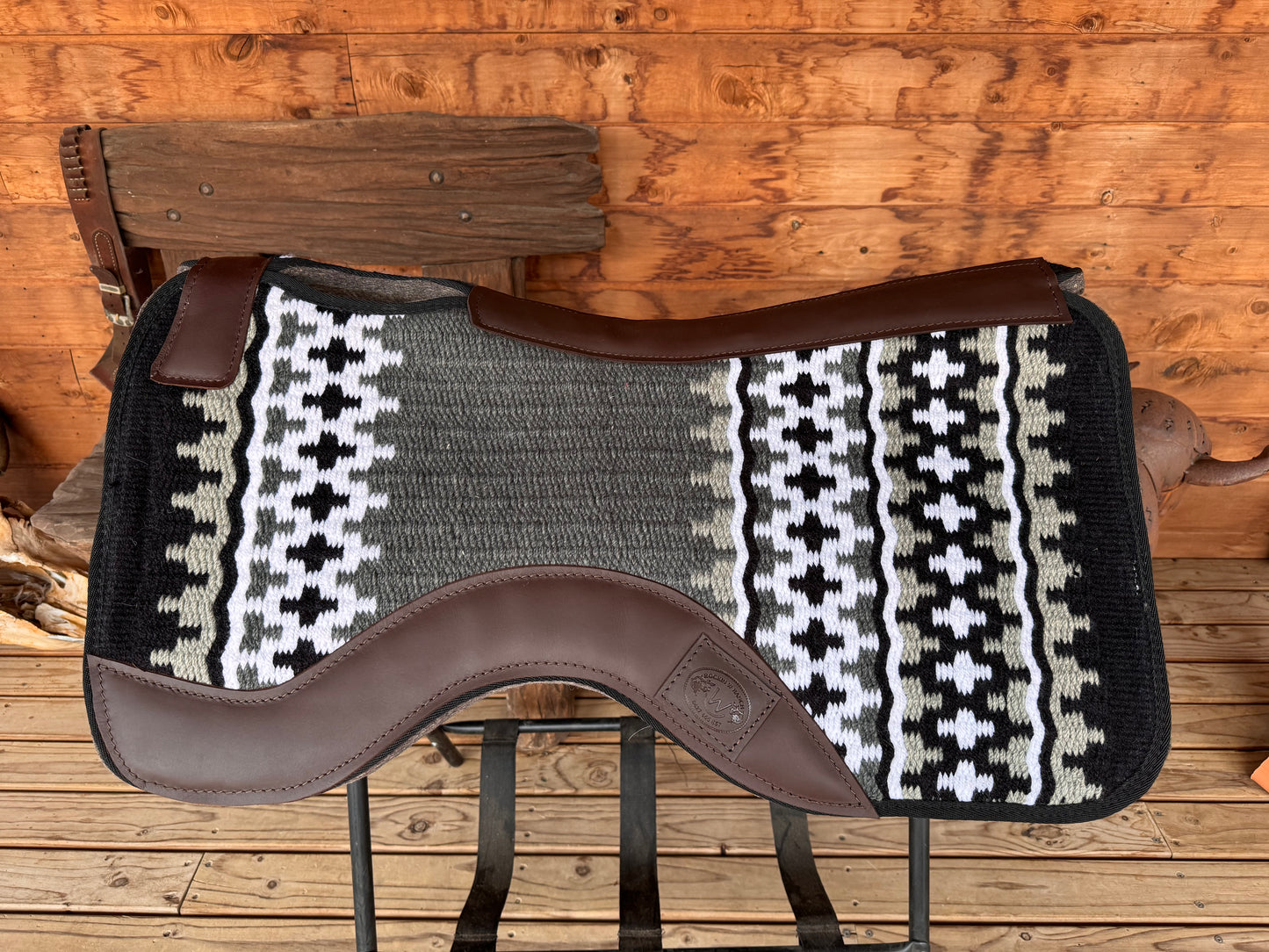Rockin W Contoured Pad with Show Blanket